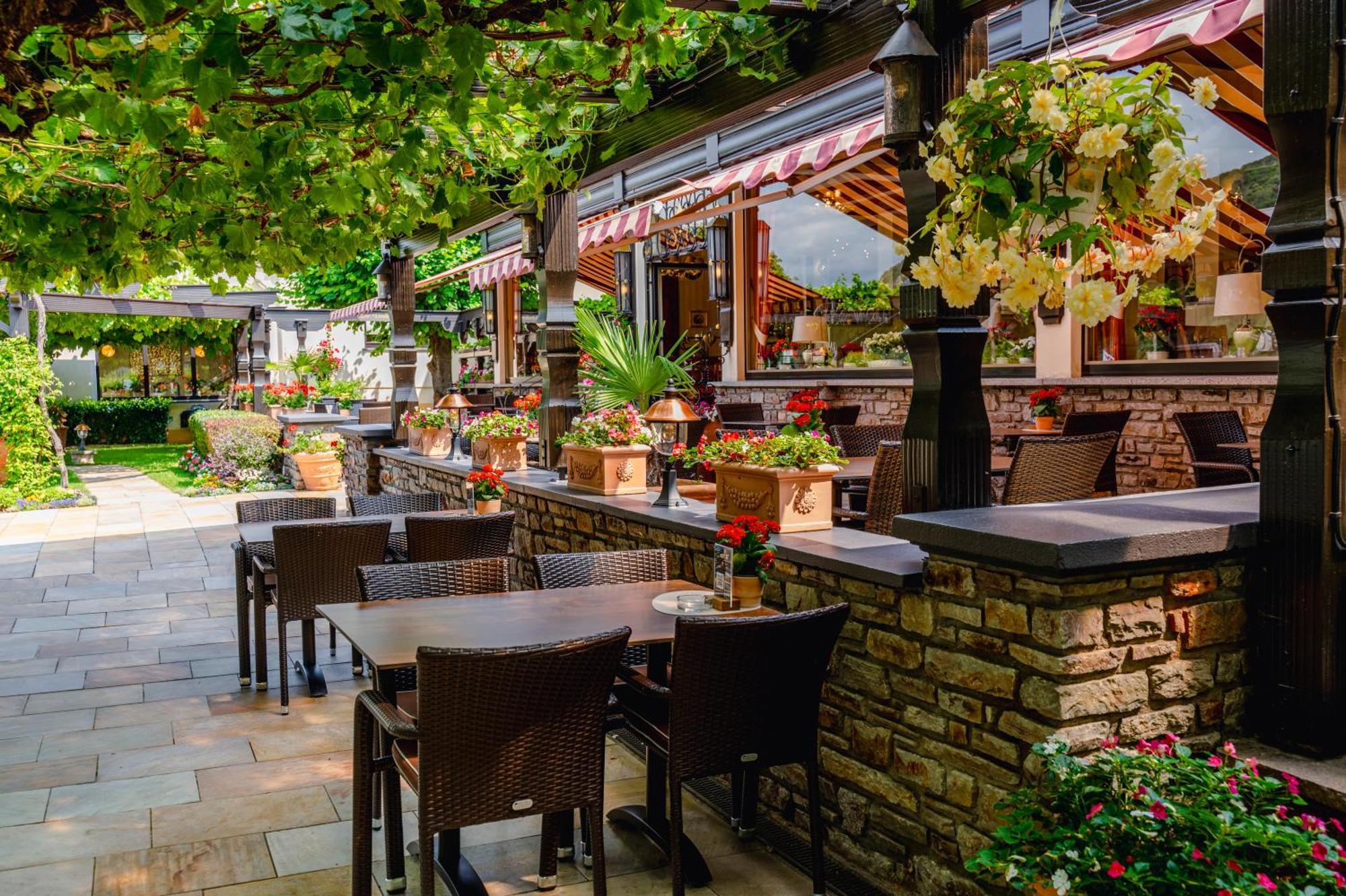 Hotel Unter Den Linden Рюдесхайм-на-Рейне Экстерьер фото
