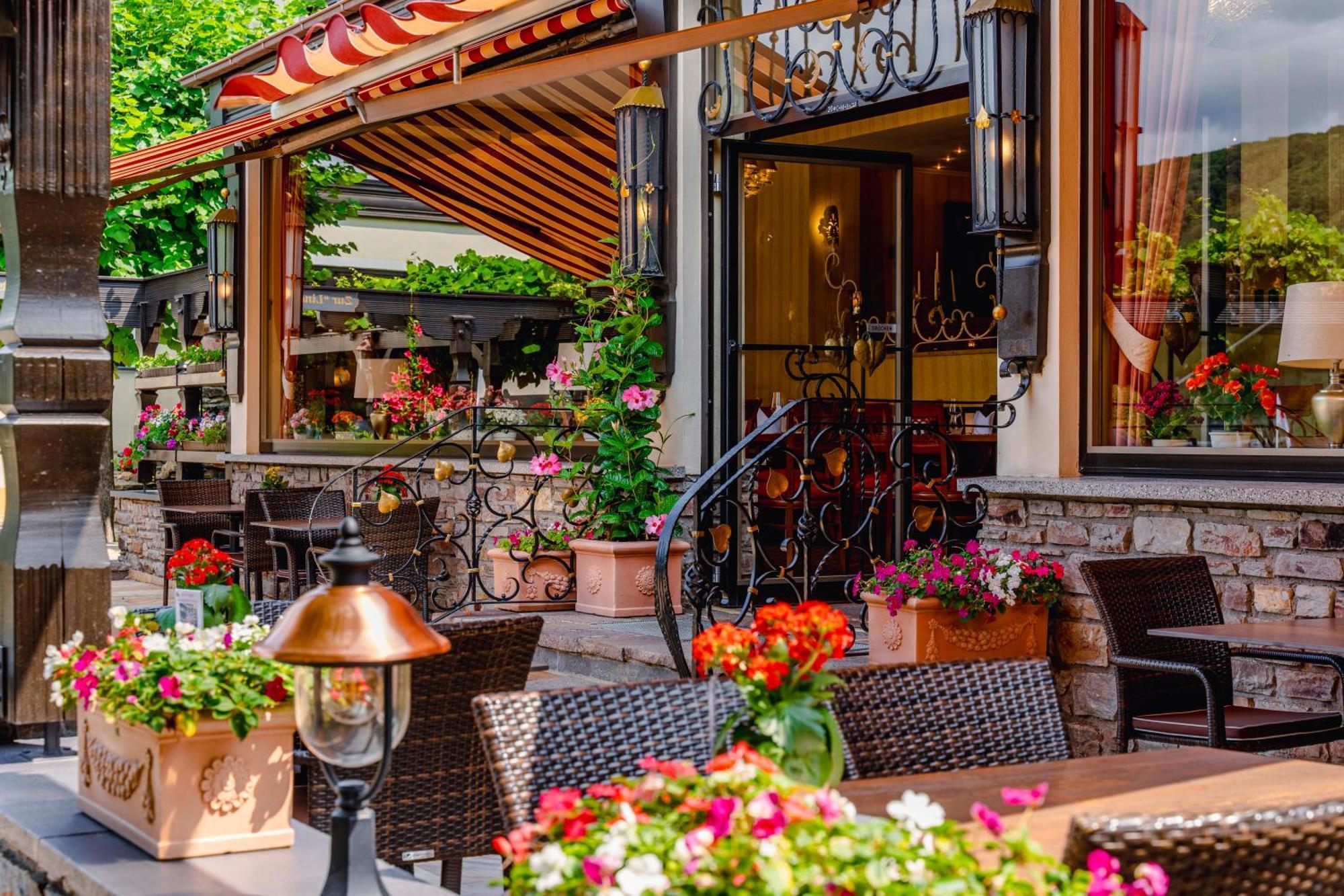 Hotel Unter Den Linden Рюдесхайм-на-Рейне Экстерьер фото