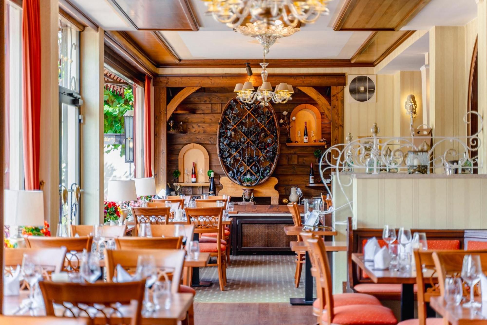 Hotel Unter Den Linden Рюдесхайм-на-Рейне Экстерьер фото