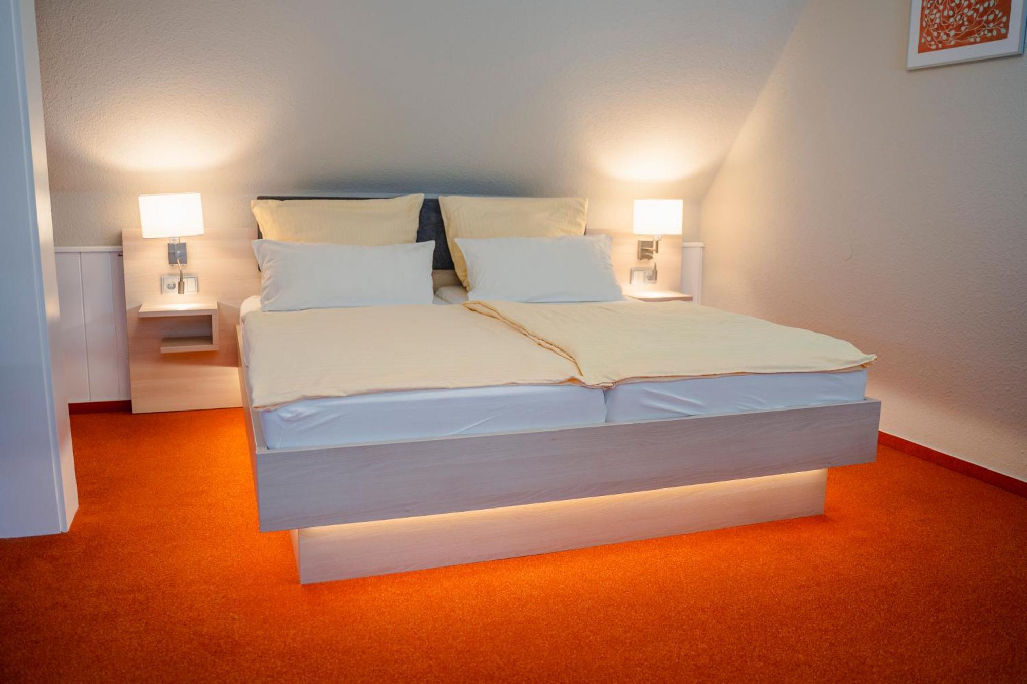 Hotel Unter Den Linden Рюдесхайм-на-Рейне Экстерьер фото