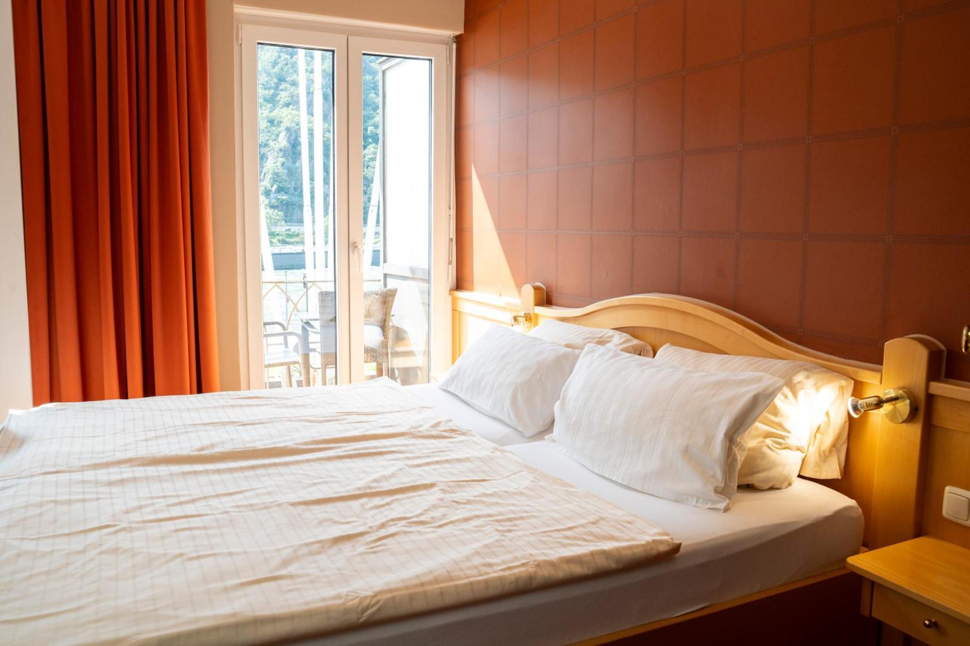Hotel Unter Den Linden Рюдесхайм-на-Рейне Экстерьер фото
